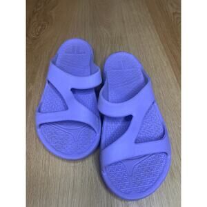 Telic Z-Strap Sandals sz10
